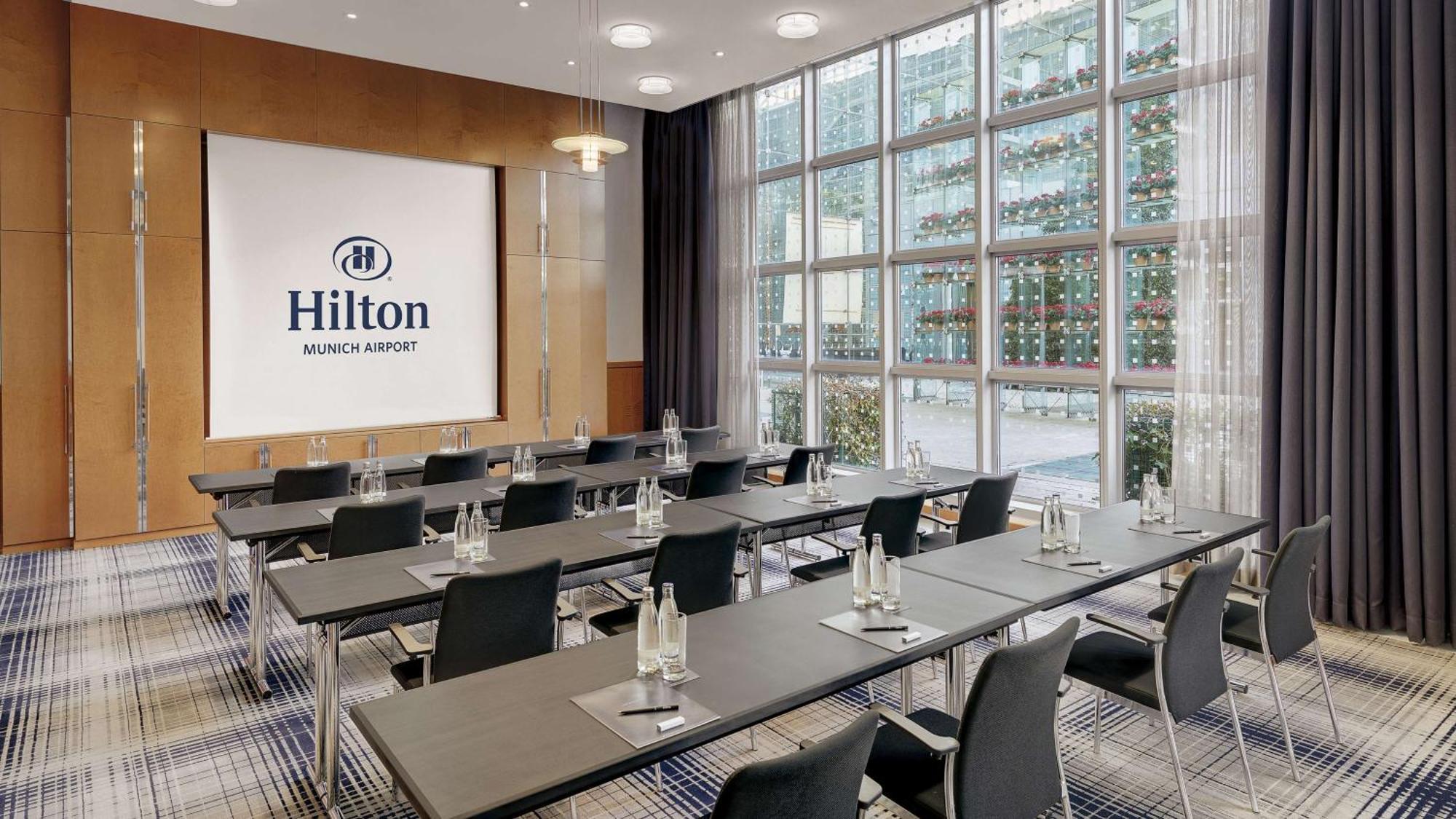 Hilton Munich Airport Hotel Oberding Bagian luar foto